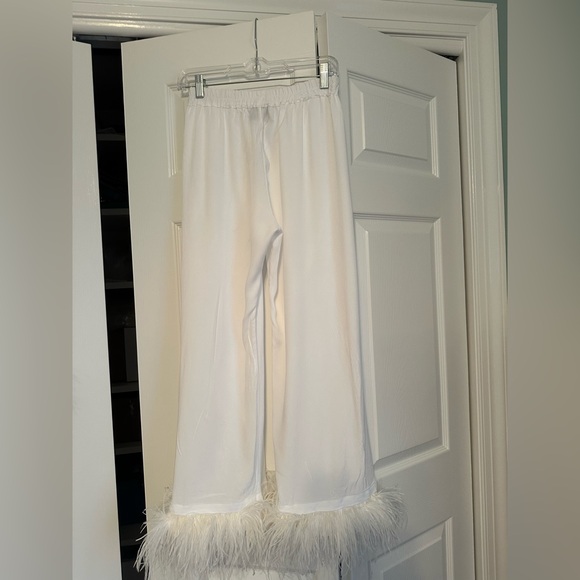 Sleeper Feather Pajamas - Picture 4 of 6